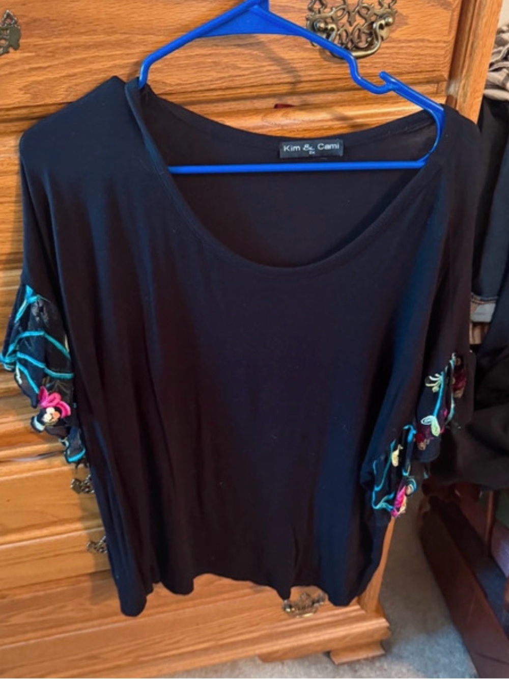 2X Plus Black Shirt with Floral Sleeve Detail - Kim and Cami